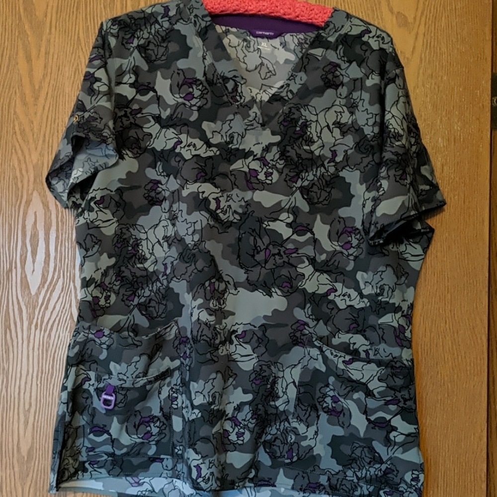 Carhartt Flex fit women's scrub top